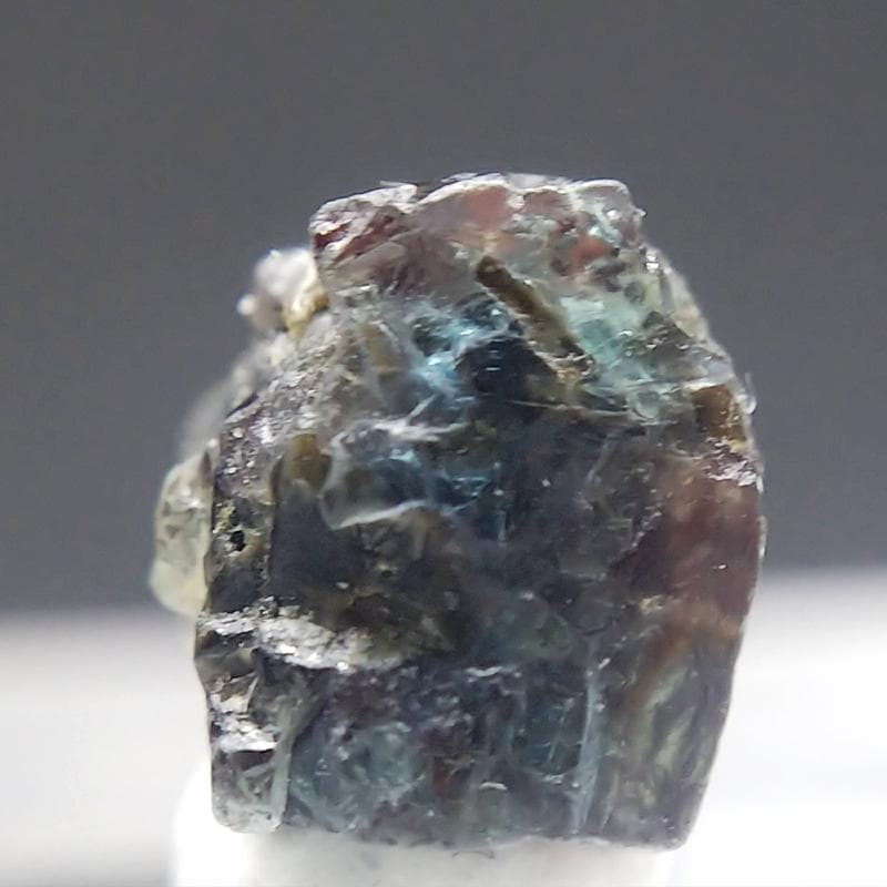 333 アレキサンドライト 六輪座双晶 原石 結晶 ブラジル産