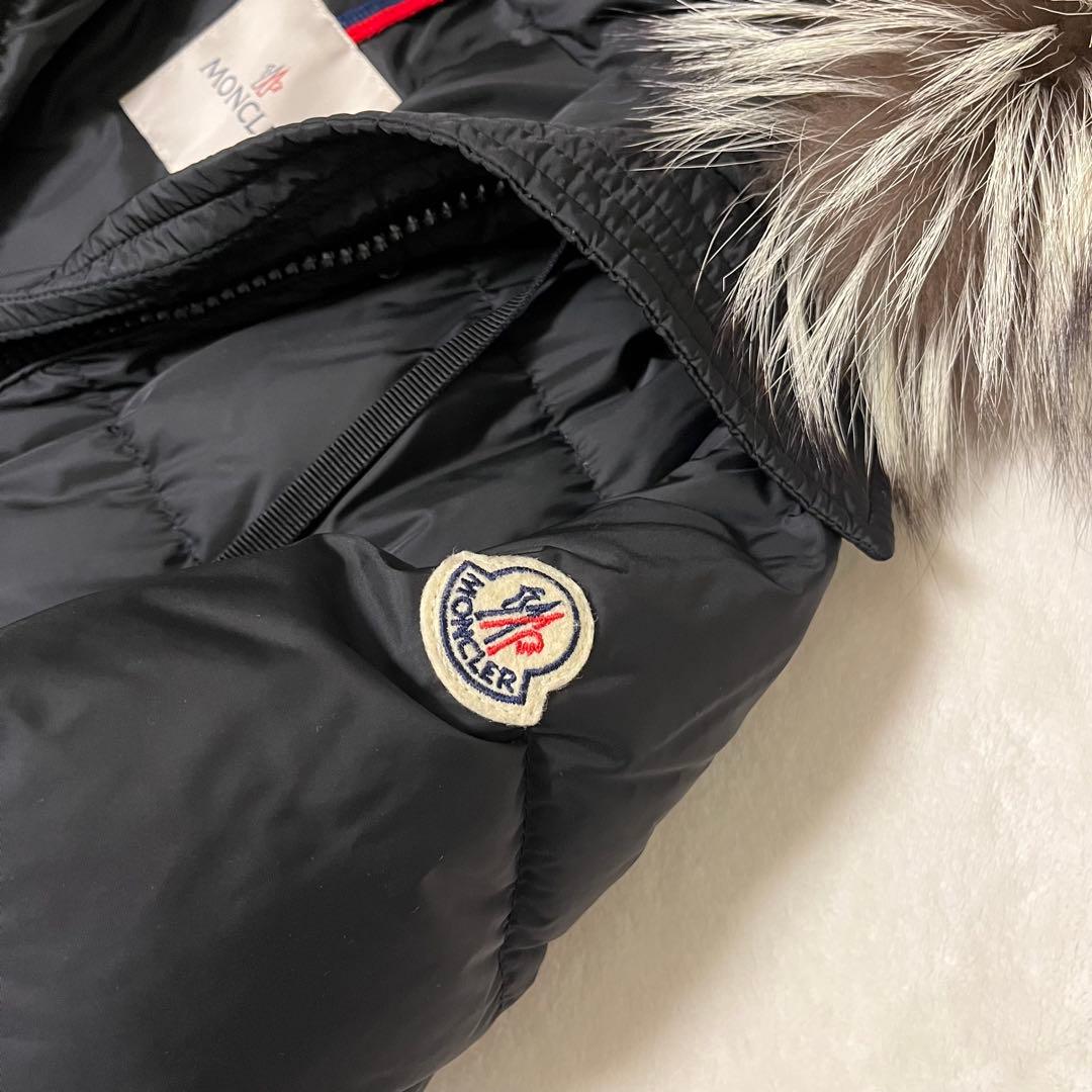 MONCLER APHROTI リアルファー付　ダウンジャケット　黒　3