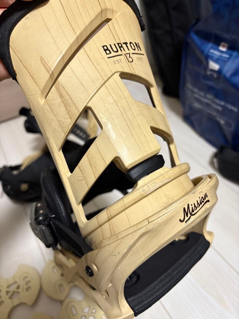 BURTON Mission スノーボードビンディング　Mサイズ　木目調