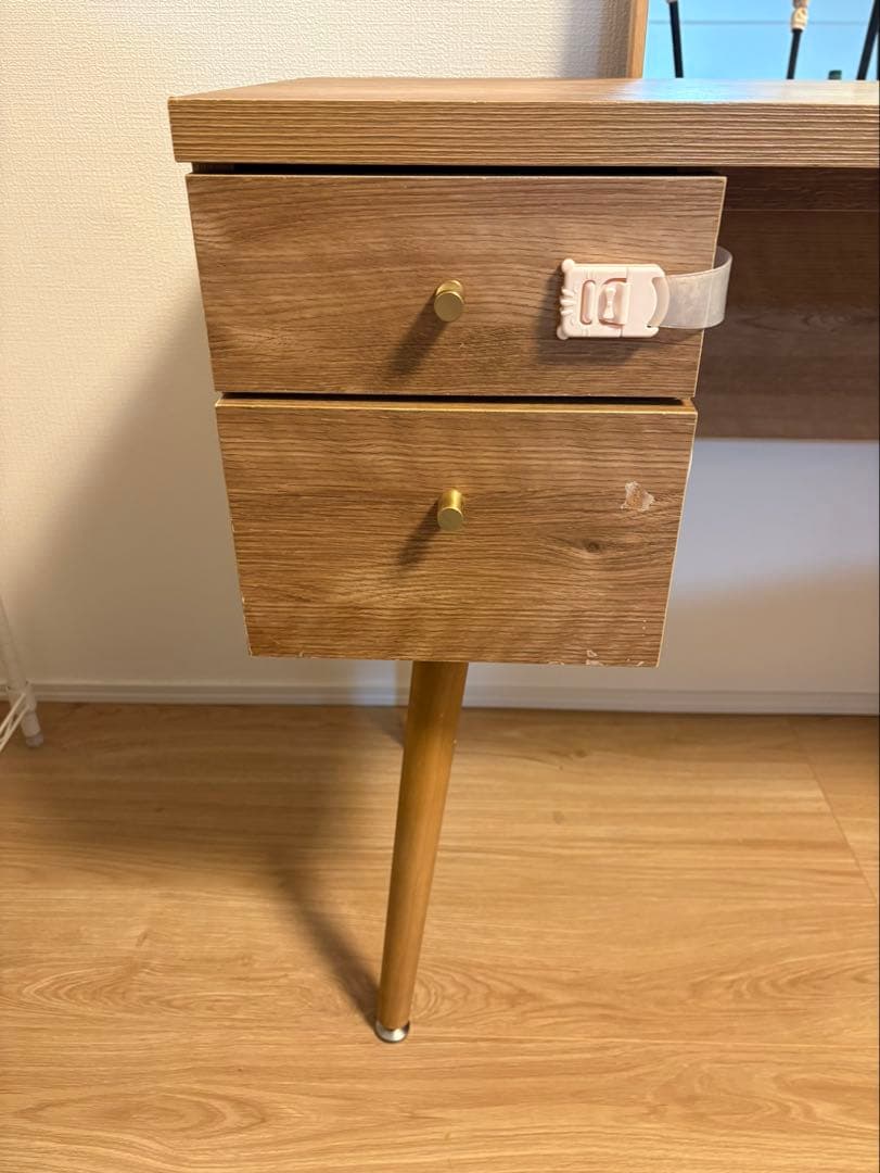 送料込⭐︎LOWYAドレッサーデスク(机のみ)