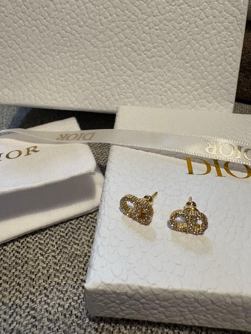 Dior ディオールピアスゴールドメッキClair d lune