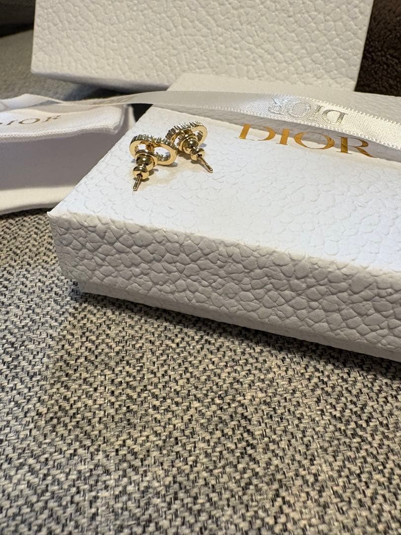 Dior ディオールピアスゴールドメッキClair d lune