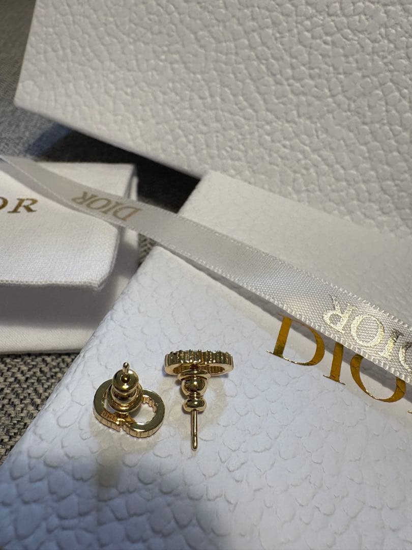 Dior ディオールピアスゴールドメッキClair d lune