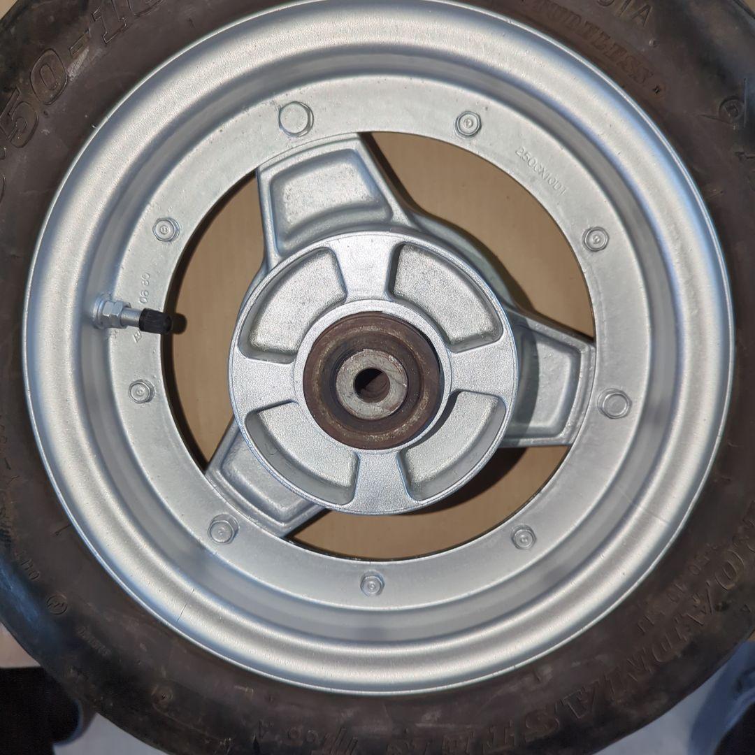 ２型シャリー純正3本スポークタイヤホイールセットハブ付き！