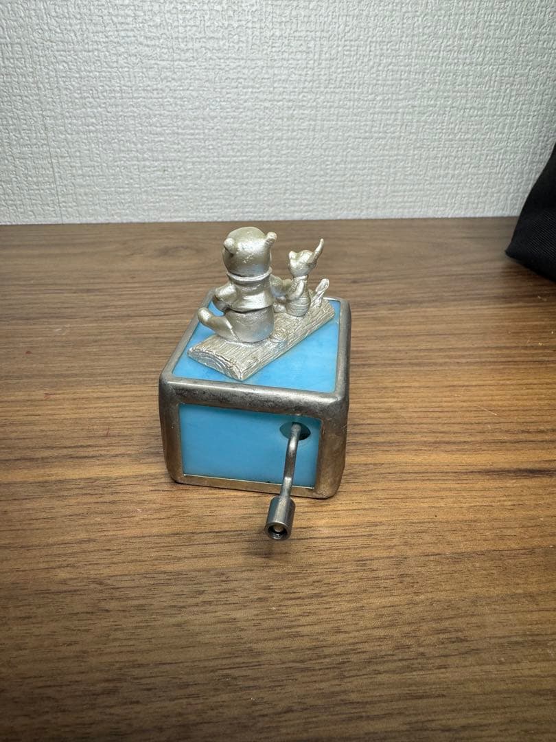 Sankyo Disney くまのプーさんとピッレッド　手回しオルゴール