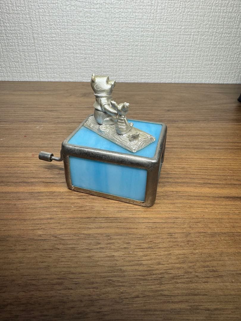 Sankyo Disney くまのプーさんとピッレッド　手回しオルゴール