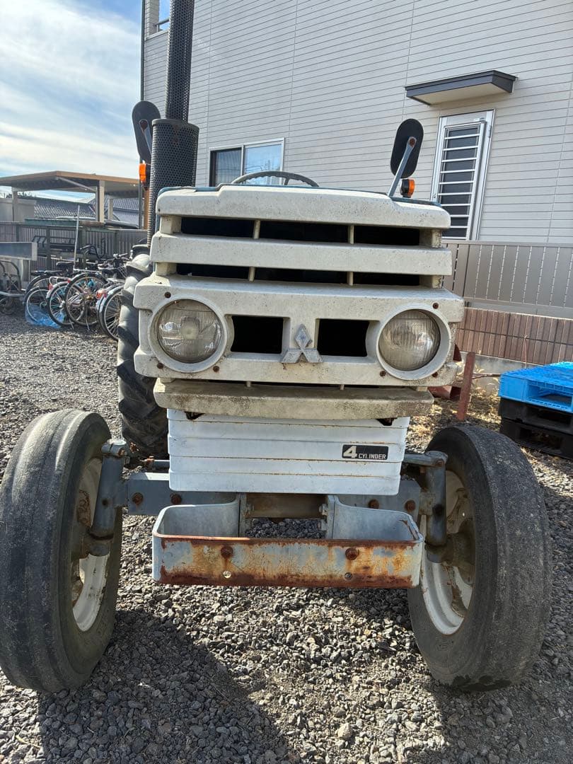MITSUBISHI D3250 トラクター