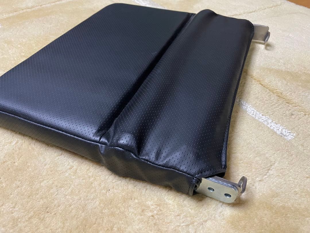 200系ハイエース助手席用オットマンRa•kuda
