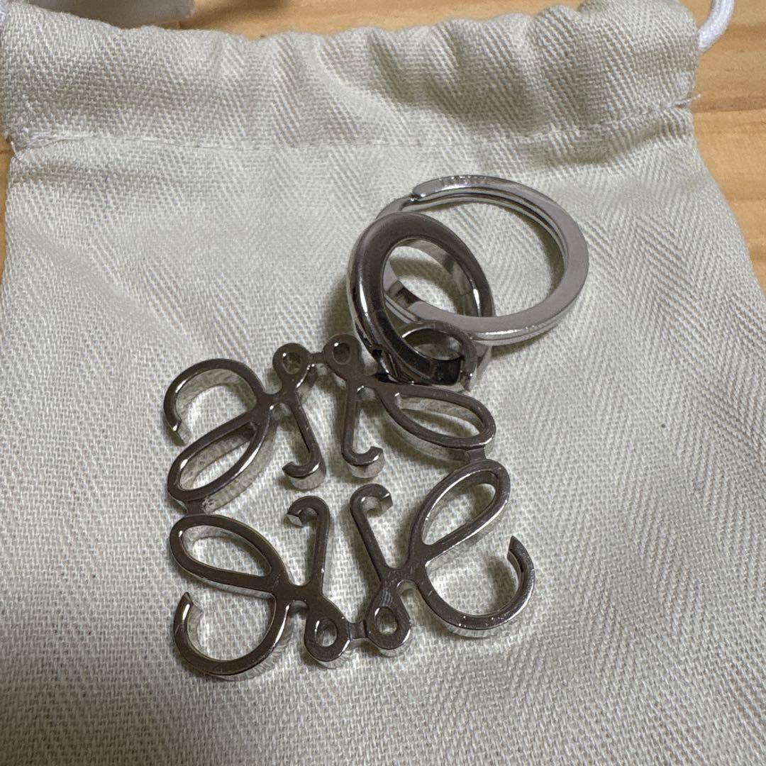 LOEWE ロエベ アナグラム キーリング キーホルダー チャーム