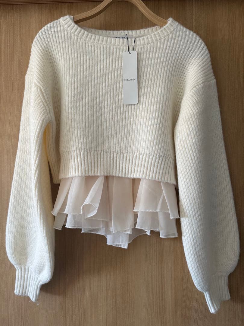 【最終値下げ】COCODEAL ペプラムブラウス×パフスリーブニットセット