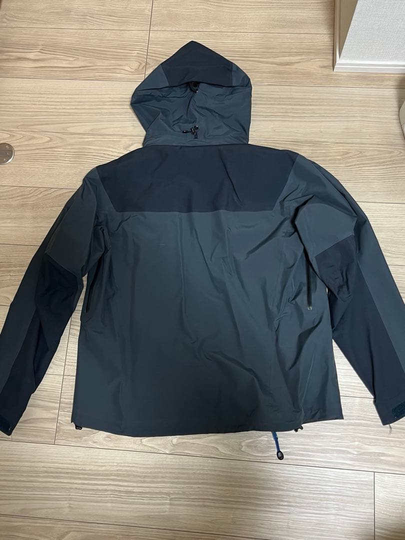【、、】ARC'TERYX beta AR ブルーグレー マウンテンパーカ