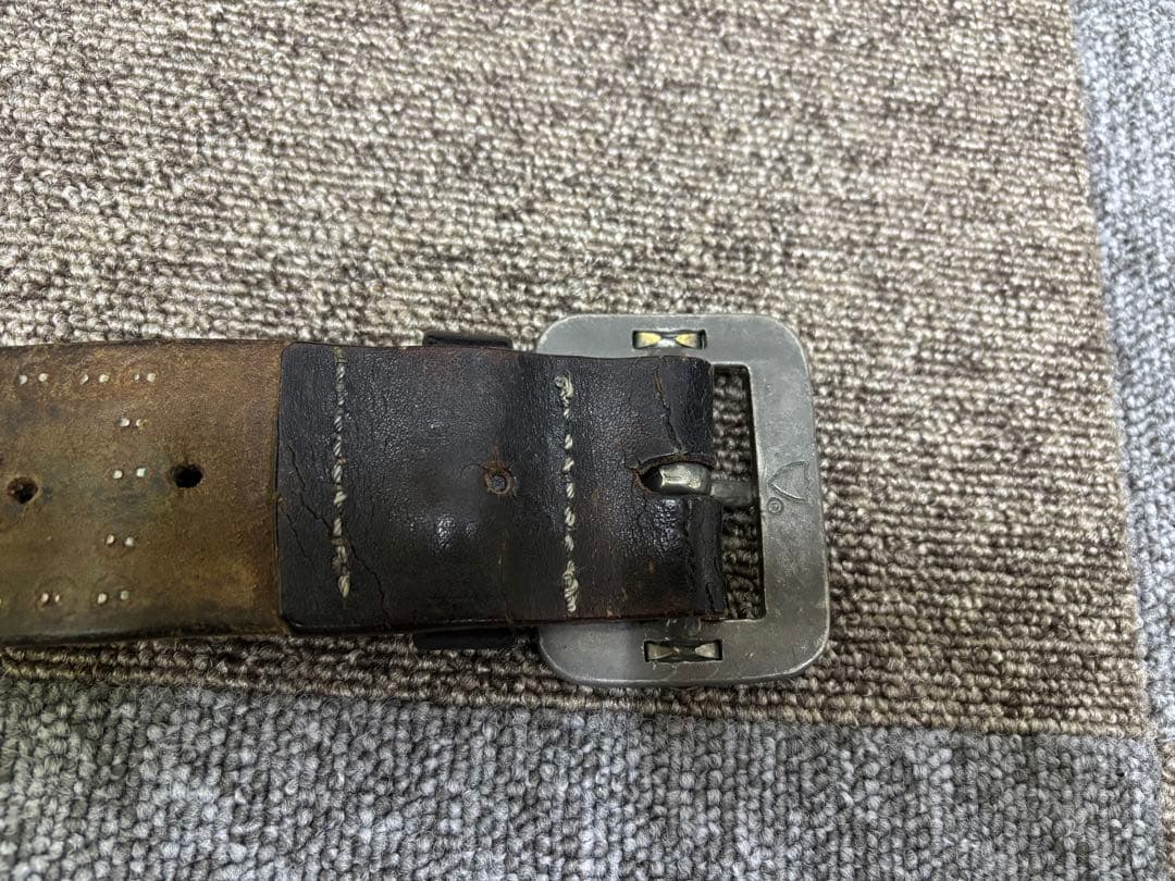HTC スタッズ付きレザー ベルト 黒 vintageレザー