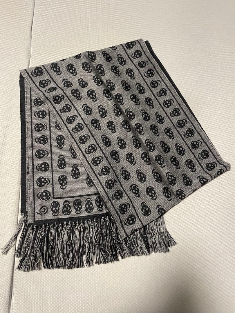 Alexander McQueen スカル柄マフラー