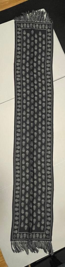 Alexander McQueen スカル柄マフラー