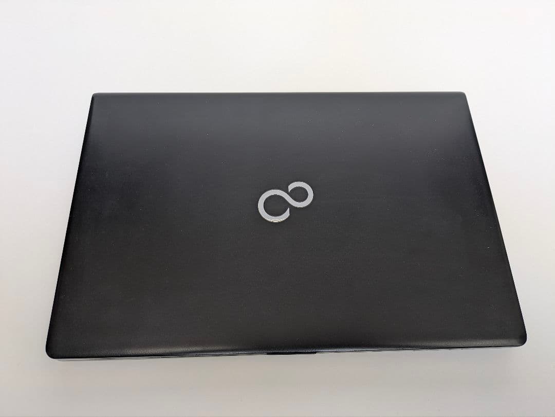 富士通 LIFEBOOK i5 8世代 win11