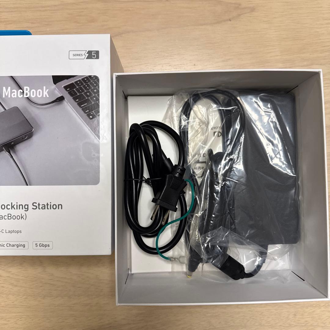 Anker 564 USB-C ドッキングステーション