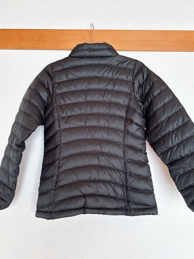 新品タグ付き　Patagonia ブラック ダウンジャケット　XXL