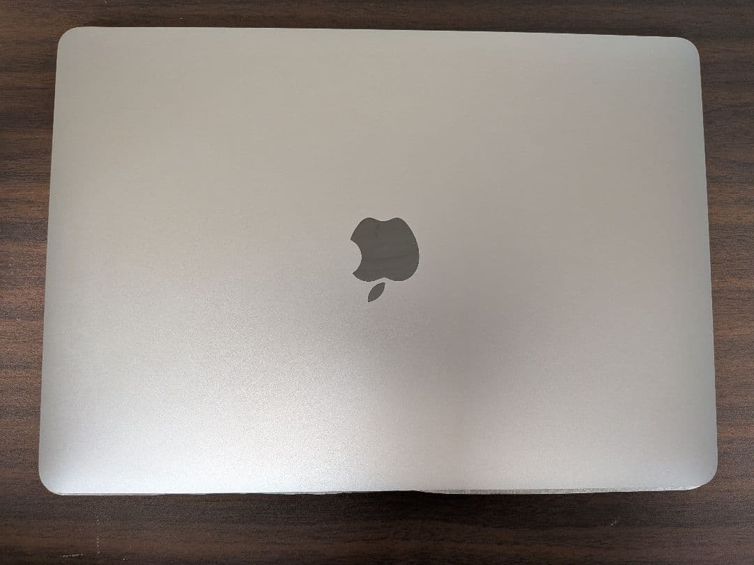 充電141回MacBook Pro 2020 13.3インチ i5 256GB