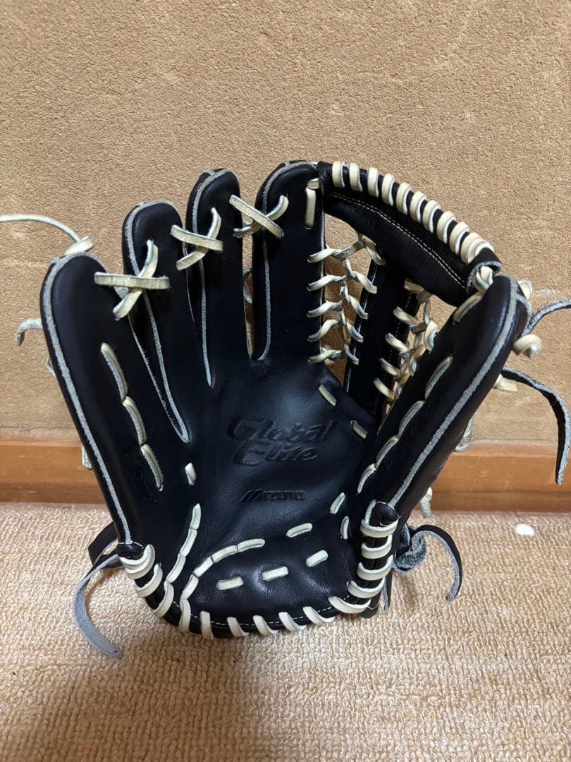 ミズノグローバルエリート　外野手用グラブ　左利き