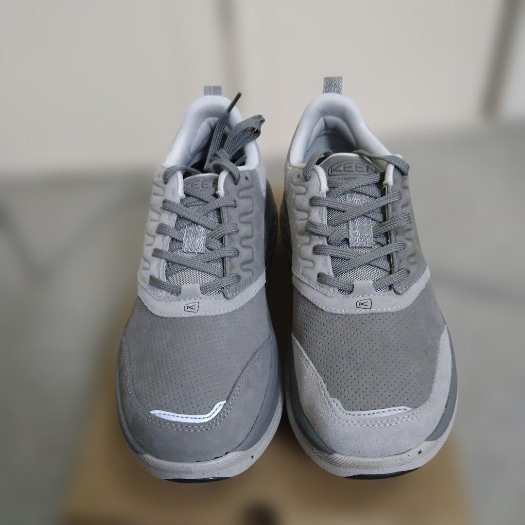 KEEN グレー スニーカー
