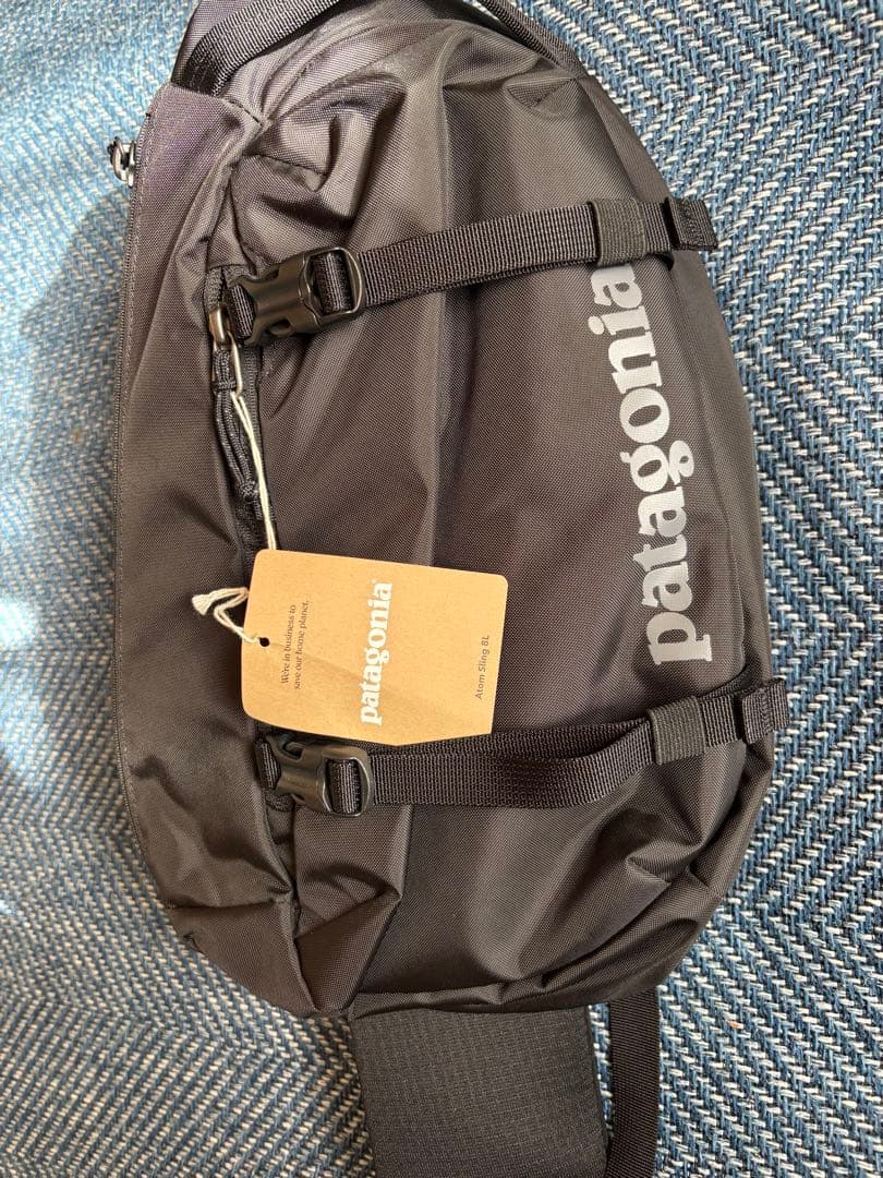 新品未使用！パタゴニア　ボディバッグ DAYPACKS ブラック 8L