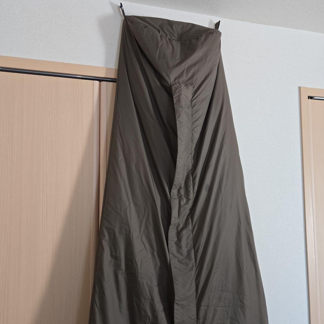 アウトドア寝具 CARINTHIA DEFENCE 4 M