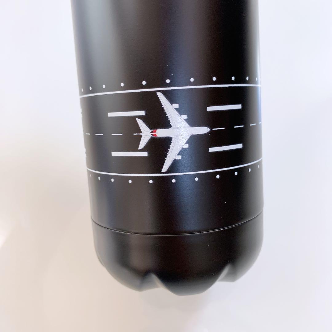 【新品】エミレーツ航空　オリジナルアイテム　滑走路柄のボトル　水筒　飛行機　黒