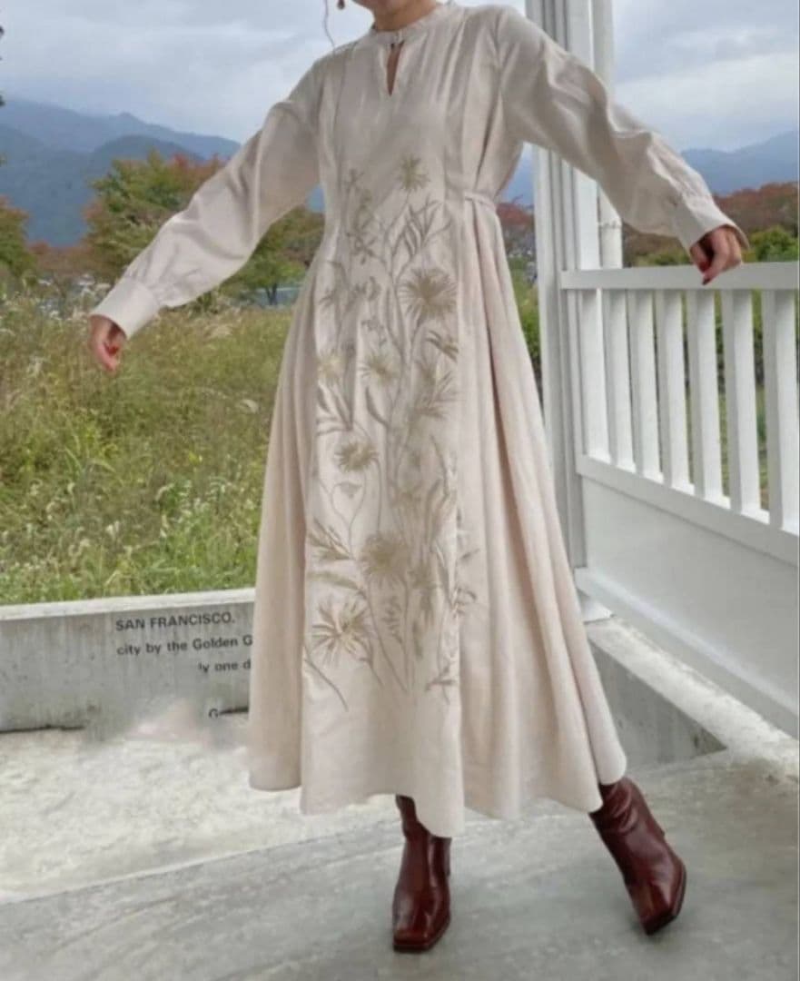 MADELYN EMBROIDERY DRESS　AMERI vintage