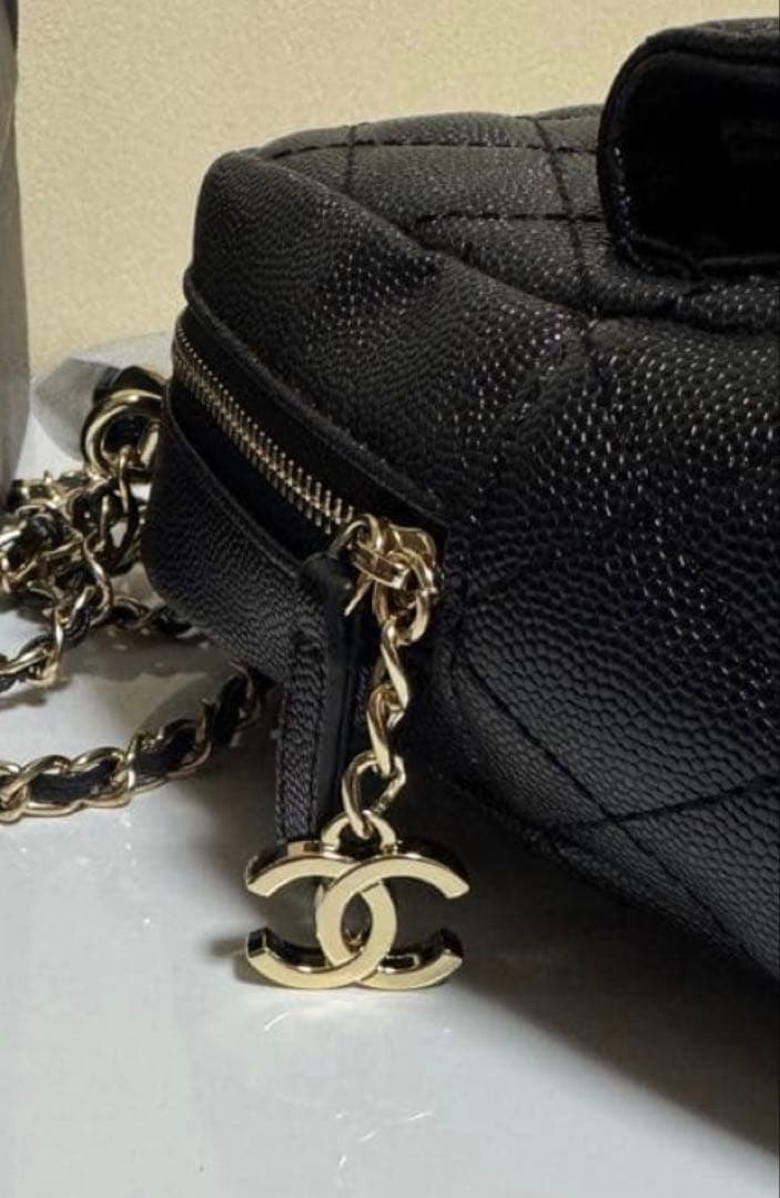 ノベルティ　CHANEL ブラック キルティング　ミニリュック