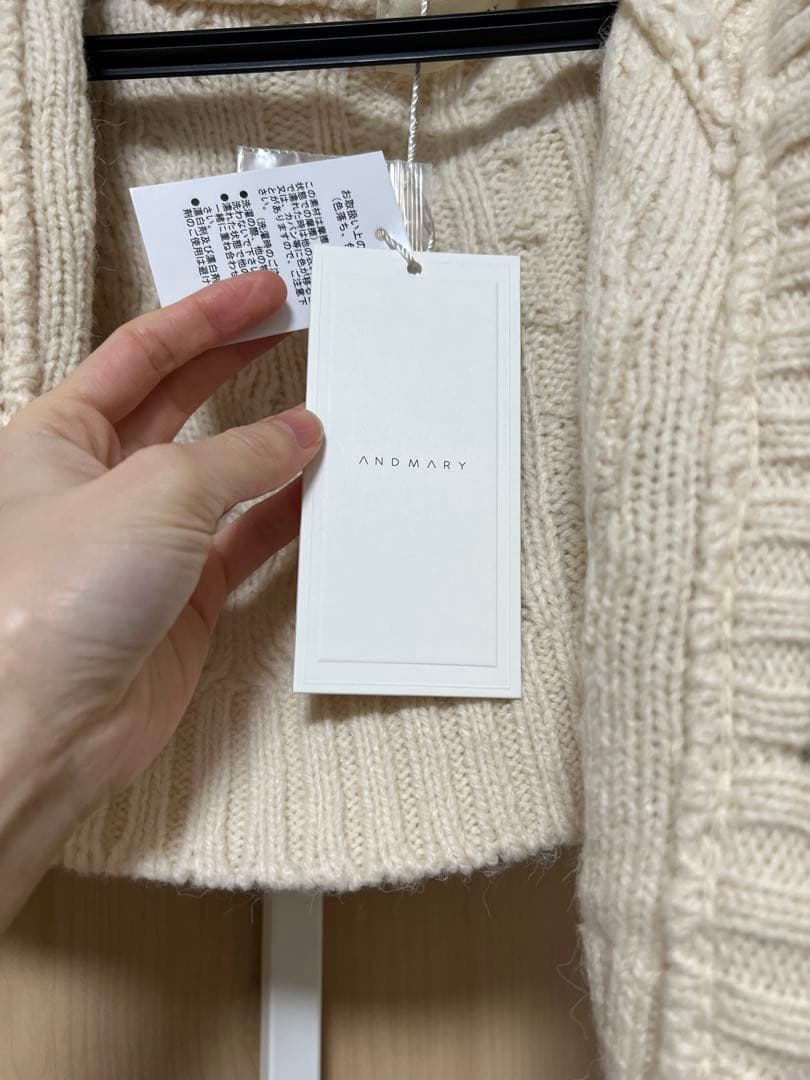 カーディガンのみANDMARYのMary logo cable knit