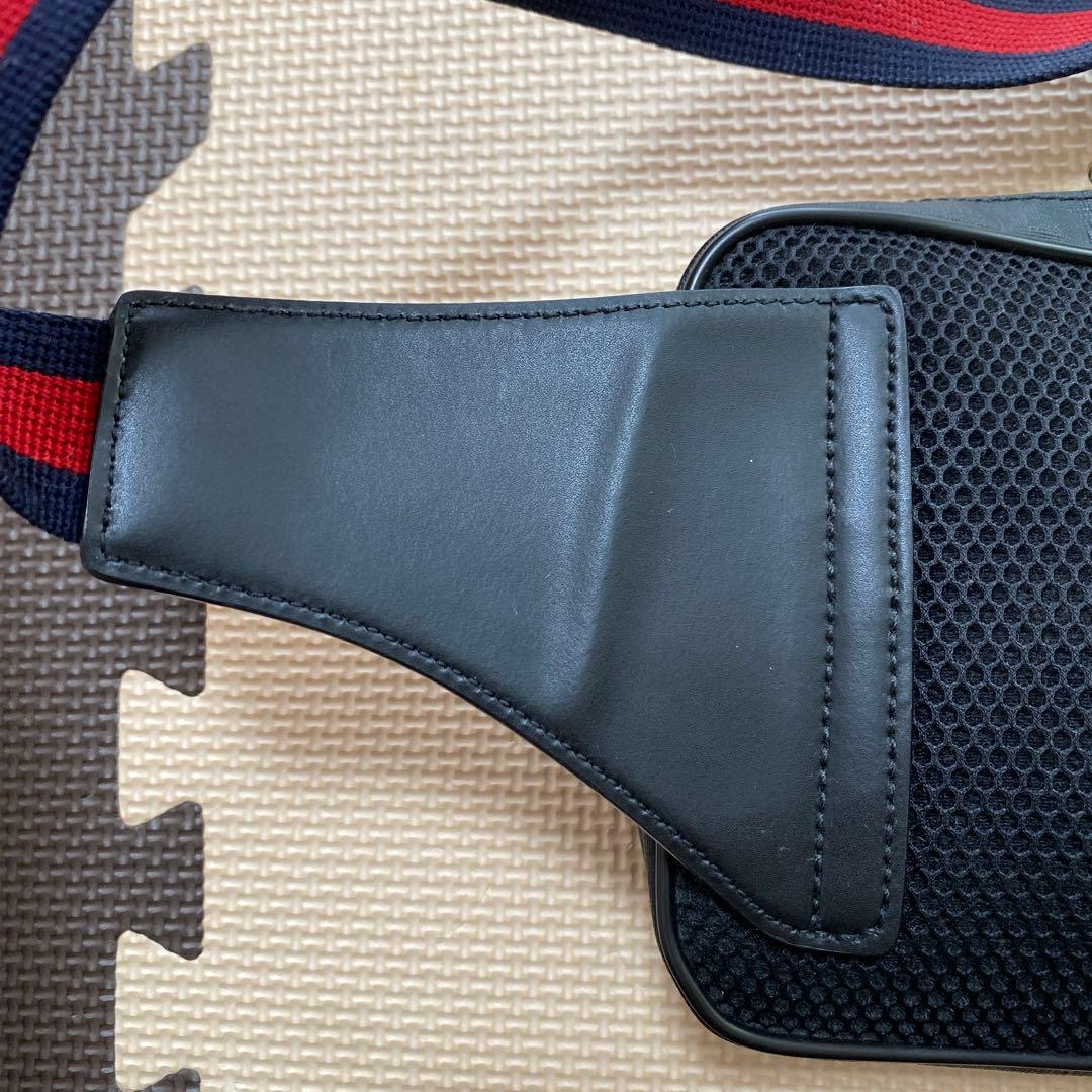 ぢるちる ！！GUCCI ボディバッグ GGスプリーム　シェリーライン