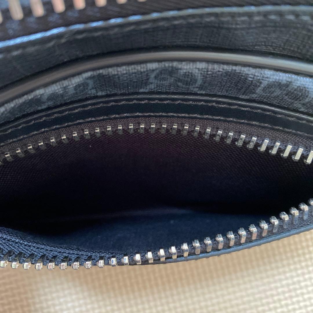 ぢるちる ！！GUCCI ボディバッグ GGスプリーム　シェリーライン