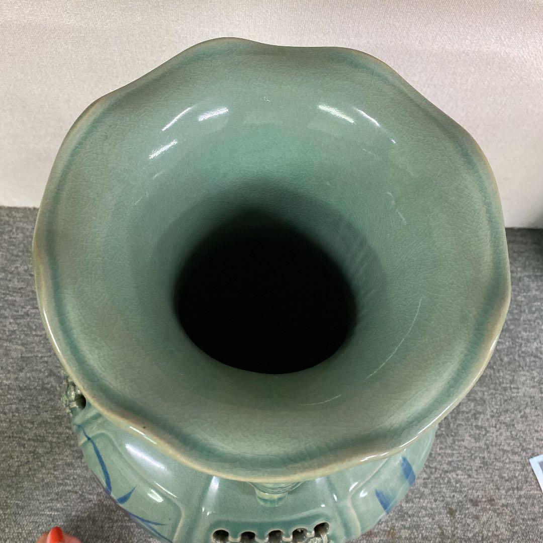 海泉　象耳飾り壺　花瓶　花器　透かし彫り　未使用
