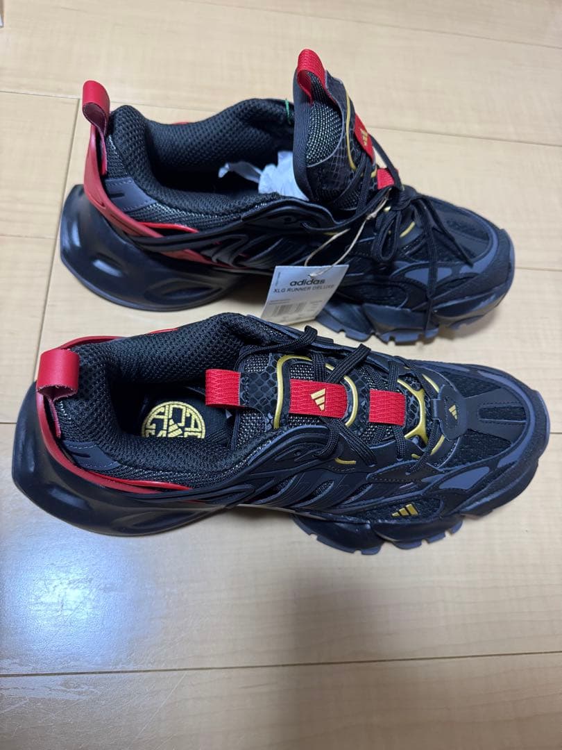 靴 adidas XLG Runner Deluxe Black