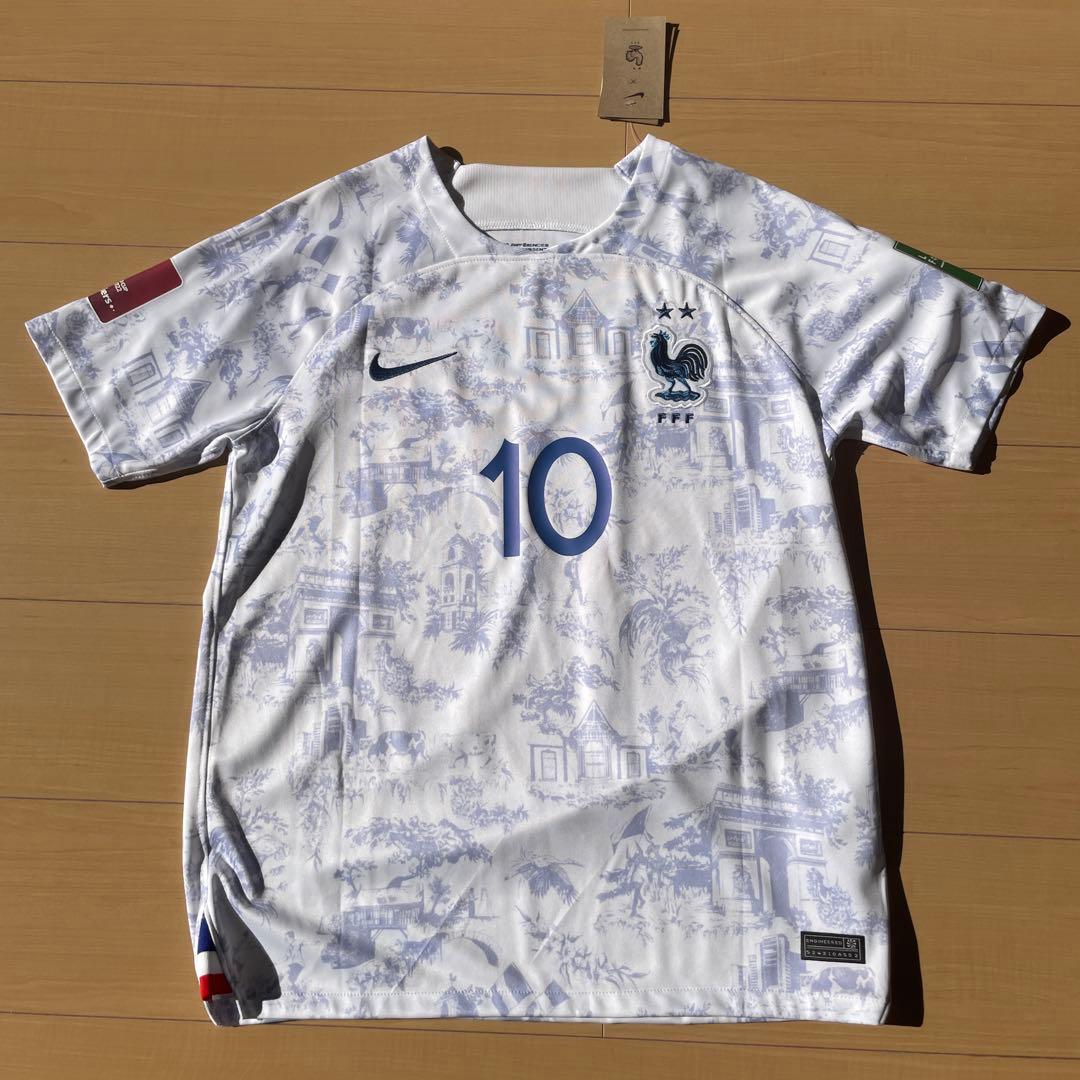 フランス代表 2022年アウェイユニホーム MBAPPE 10番 白色 Mサイズ
