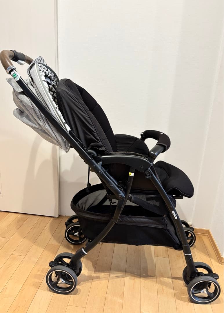 アップリカ　ラクーナクッション　ベビーカー