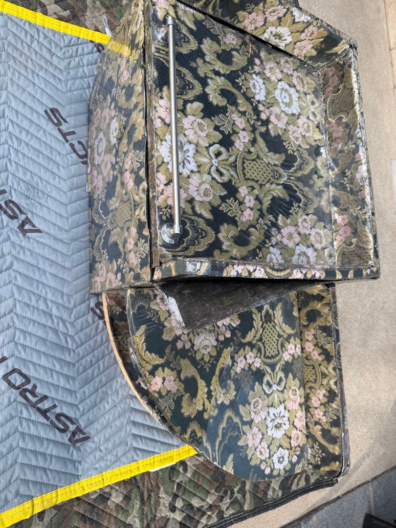 UD クオン　金華山　センターコンソール