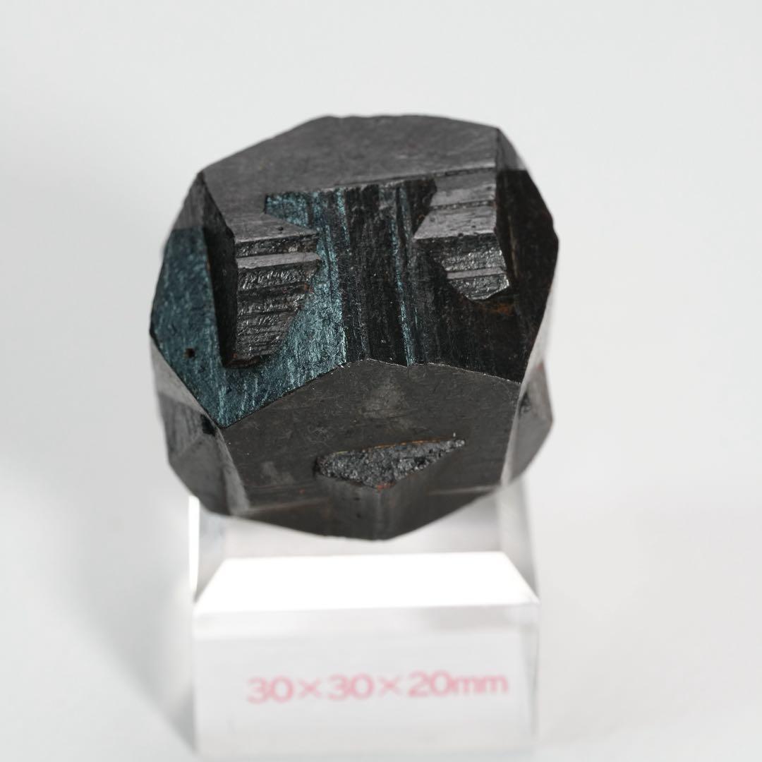 【十字のクロスが綺麗】アイアンスクエアパイライト 33×31×35mm