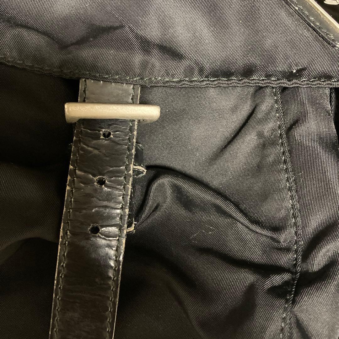 y*屋様 PRADA ブラック メッセンジャーバッグ