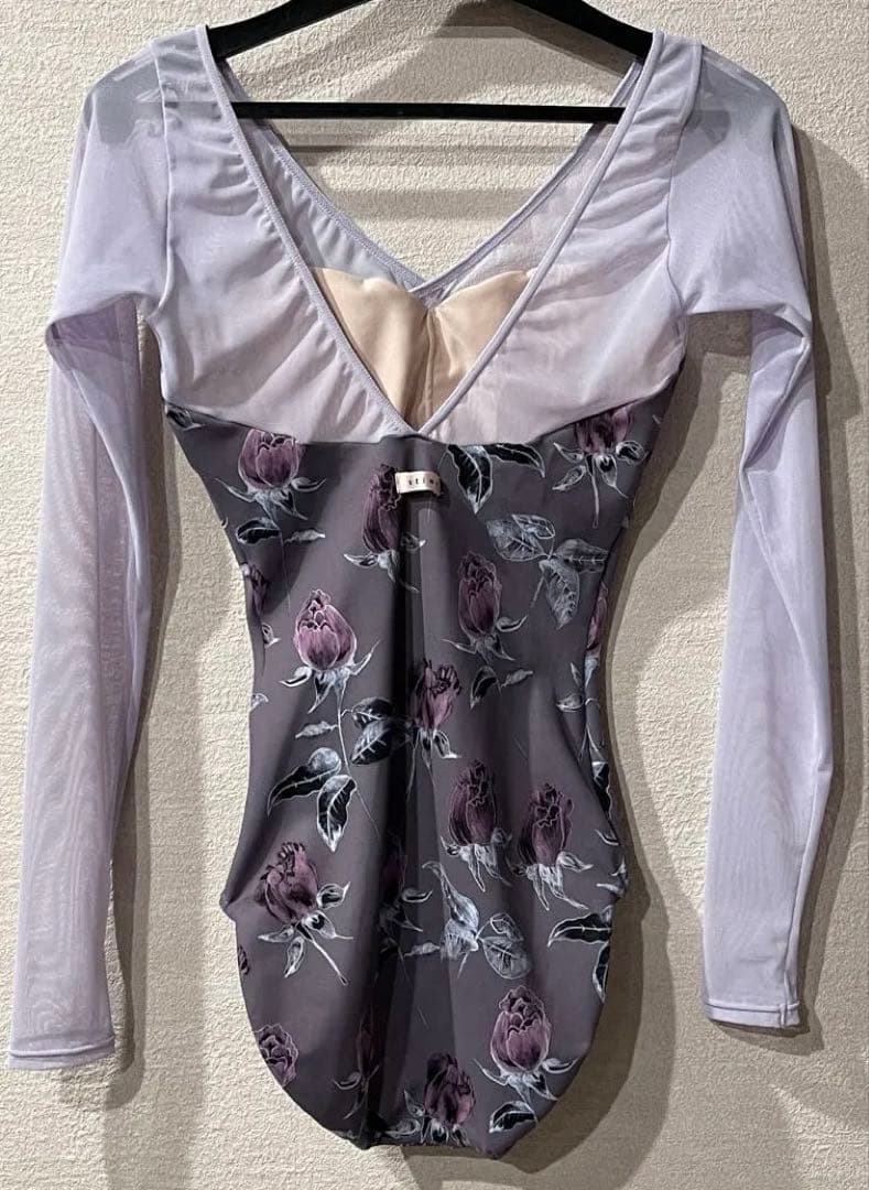 stina 長袖レオタード　Pサイズ