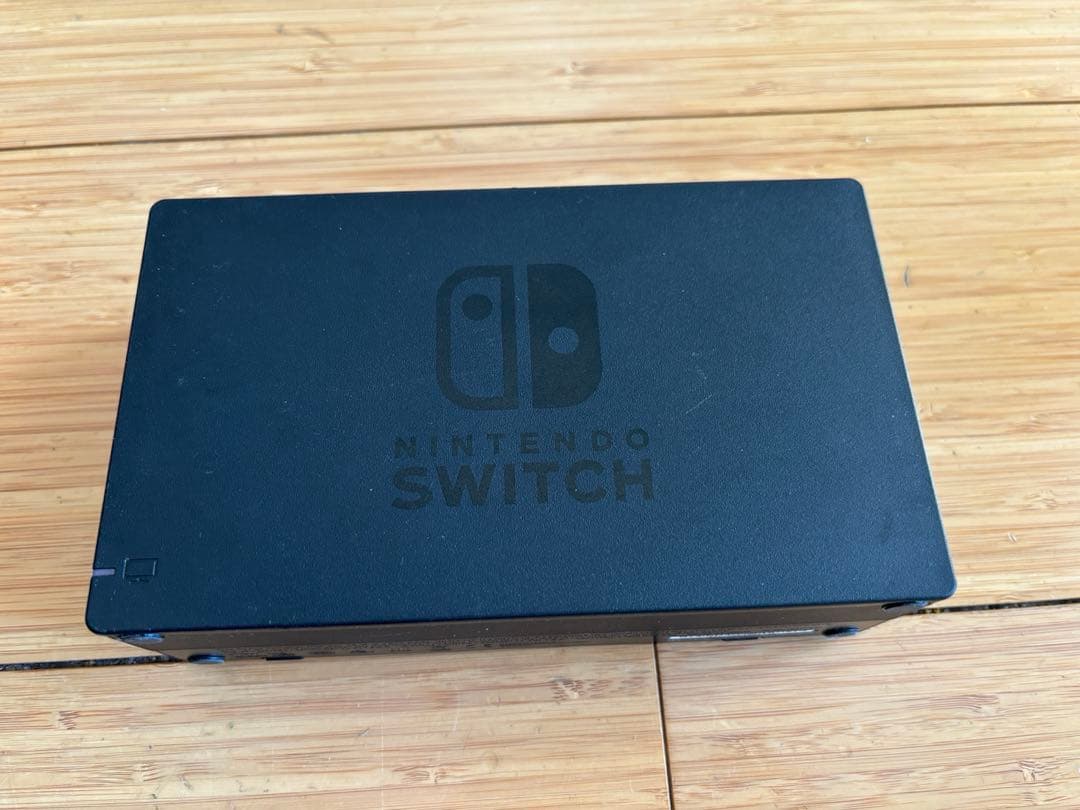 t*3様 Nintendo Switch 本体 青と赤 Joy-Con
