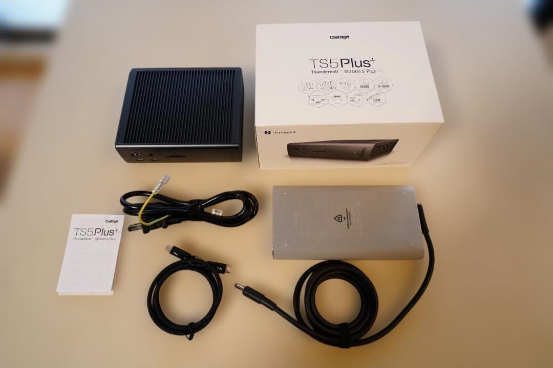 CalDigit TS5 Plus ほぼ新品