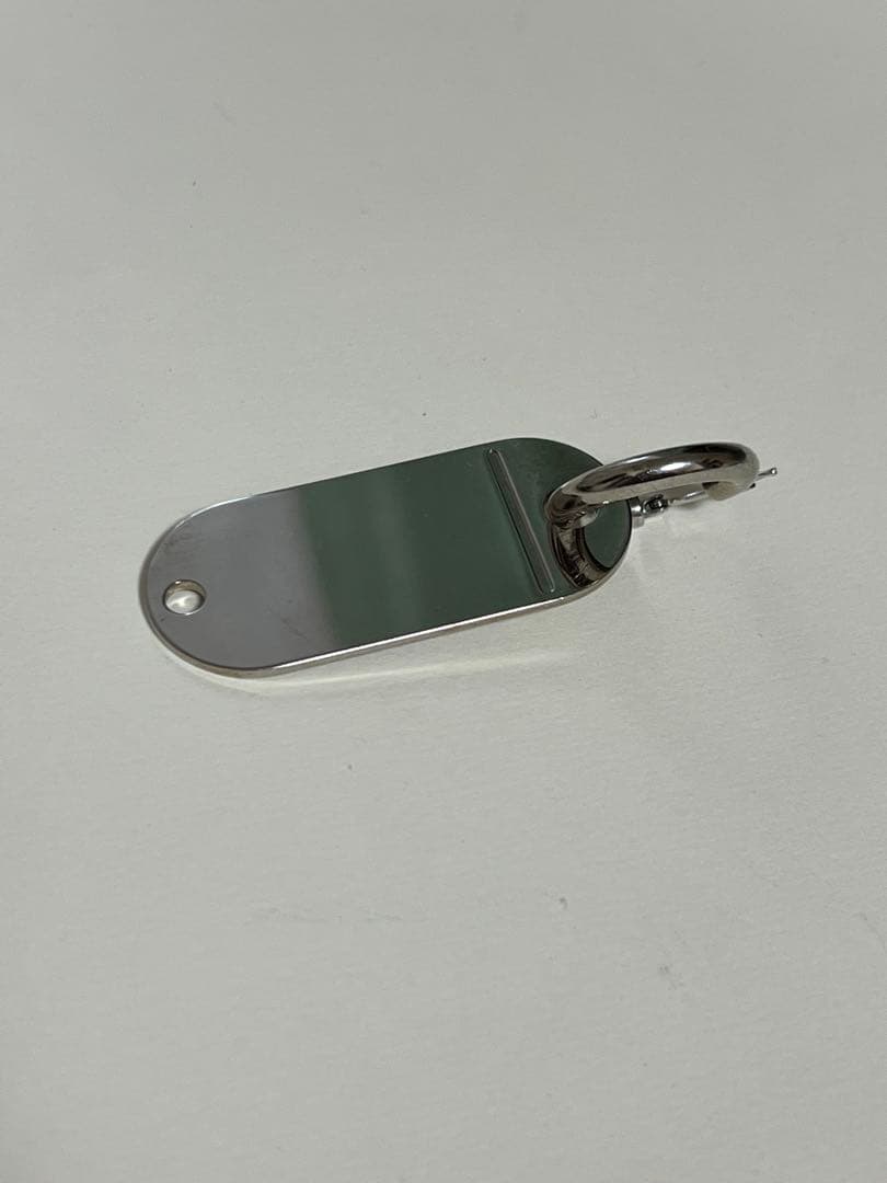 MAISON MARGIELA メタルプレートアクセサリーピアス