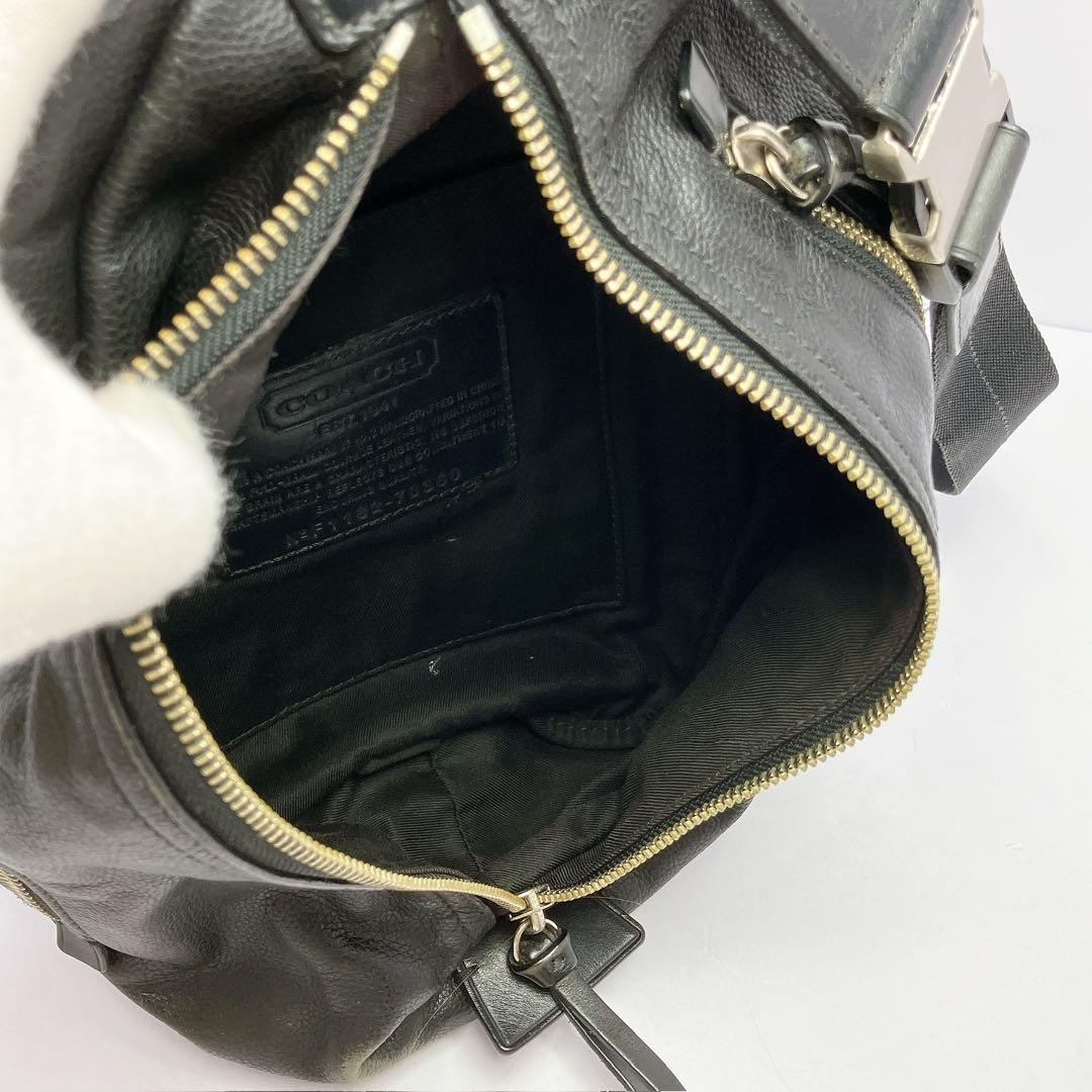 3427○ COACH ブラック レザー ボディバッグ
