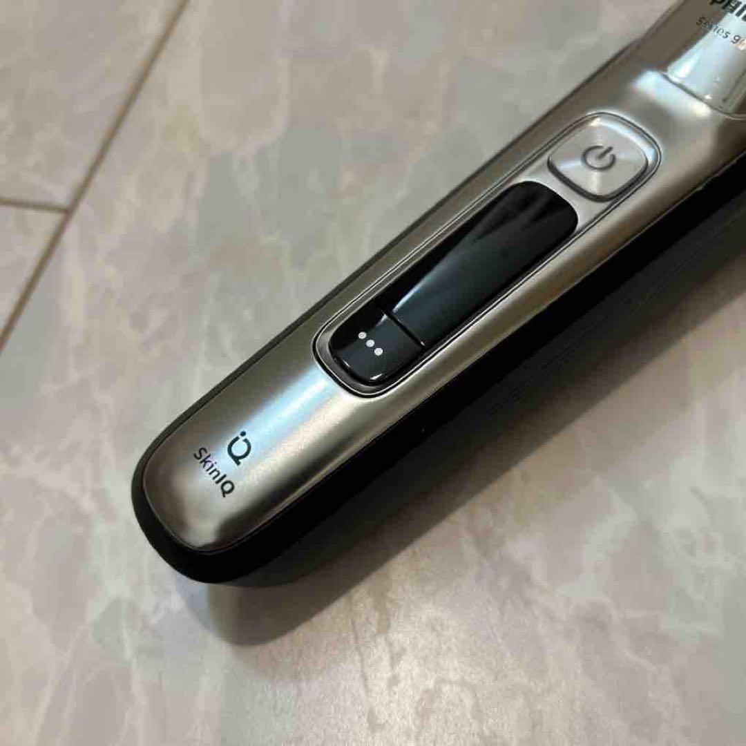 【美品】PHILIPS 9000シリーズ S9985/50電気シェーバー 本体