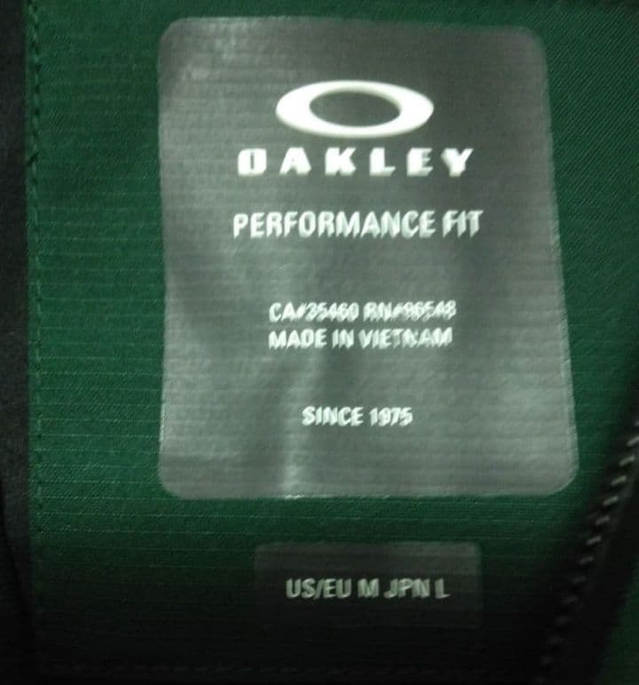 新品 OAKLEY　スノー シェル ジャケット ウエア　スキー　スノーボード