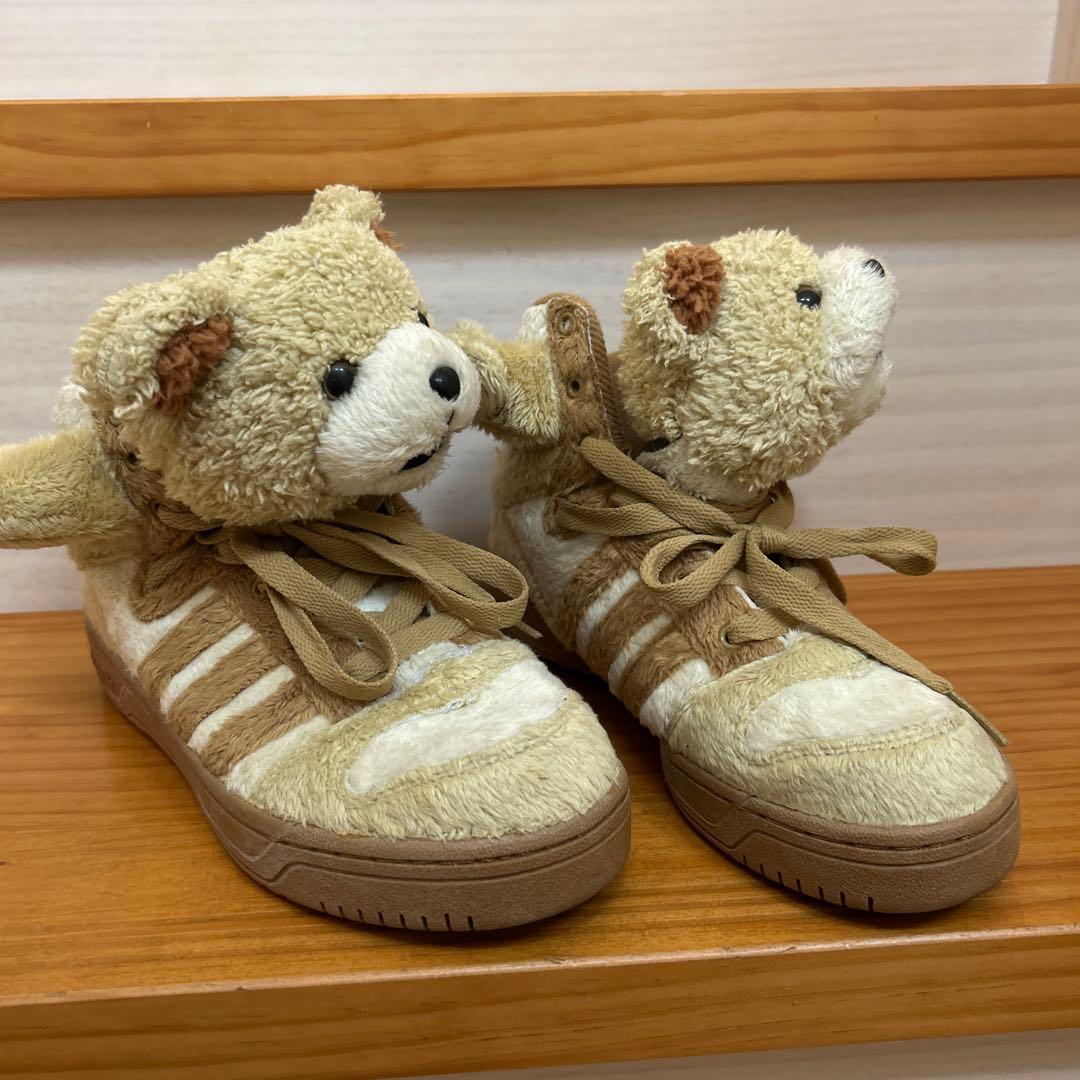 Jeremyscott&adidasハイカットスニーカー ベージュ