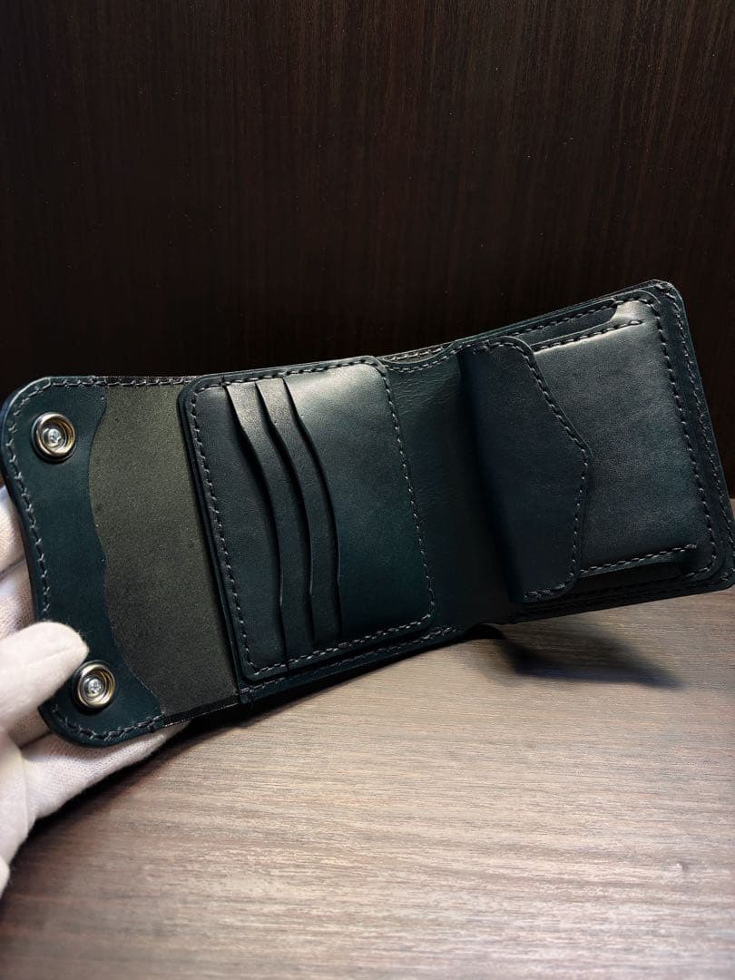 牛ヌメ革　ハンドメイド　折り財布(三つ折り財布)栃木レザー　メンズ　ライダース