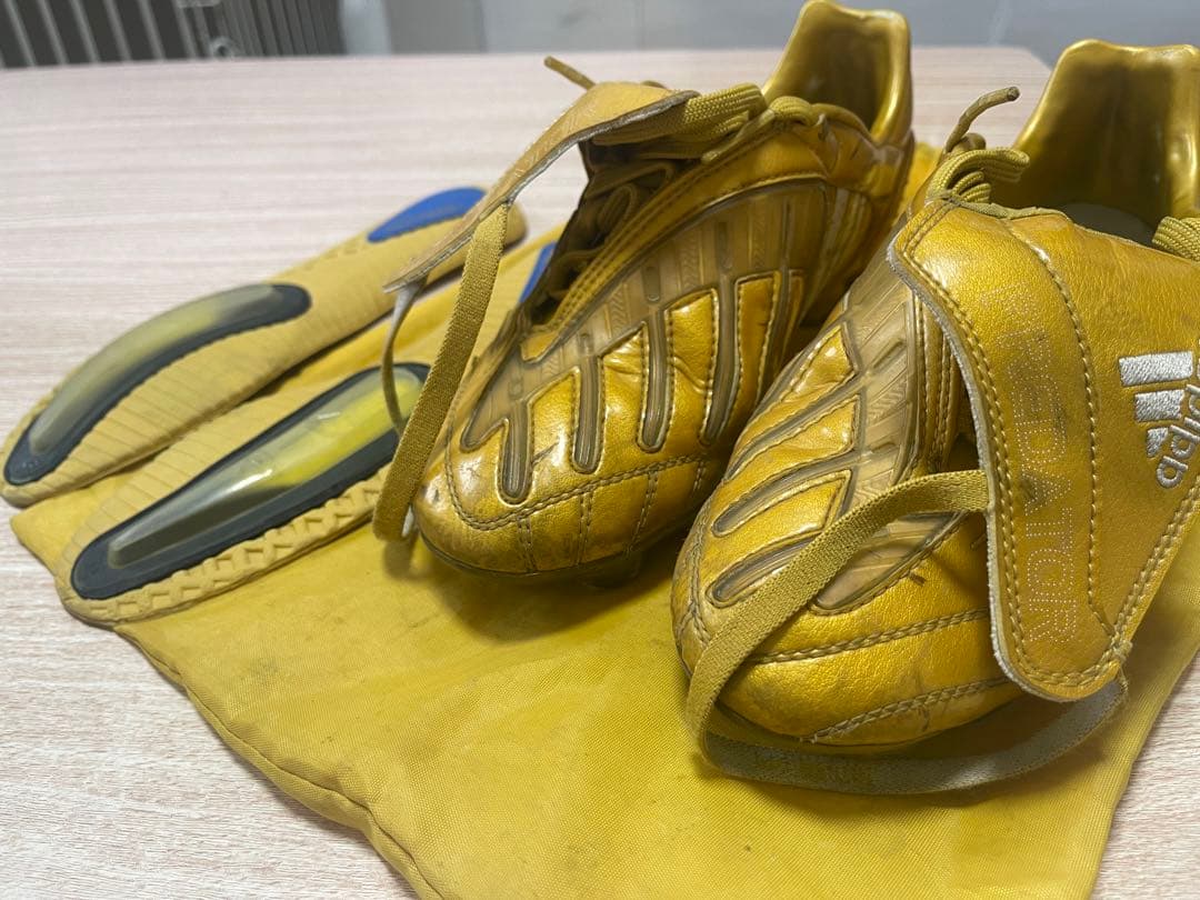 値下セール中【廃盤激レア】adidas プレデターパワースワーブ　金×白