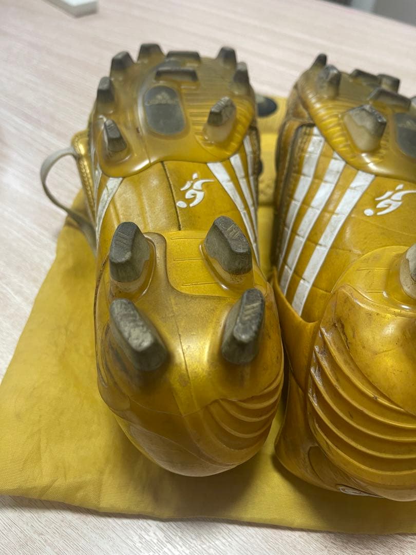 値下セール中【廃盤激レア】adidas プレデターパワースワーブ　金×白